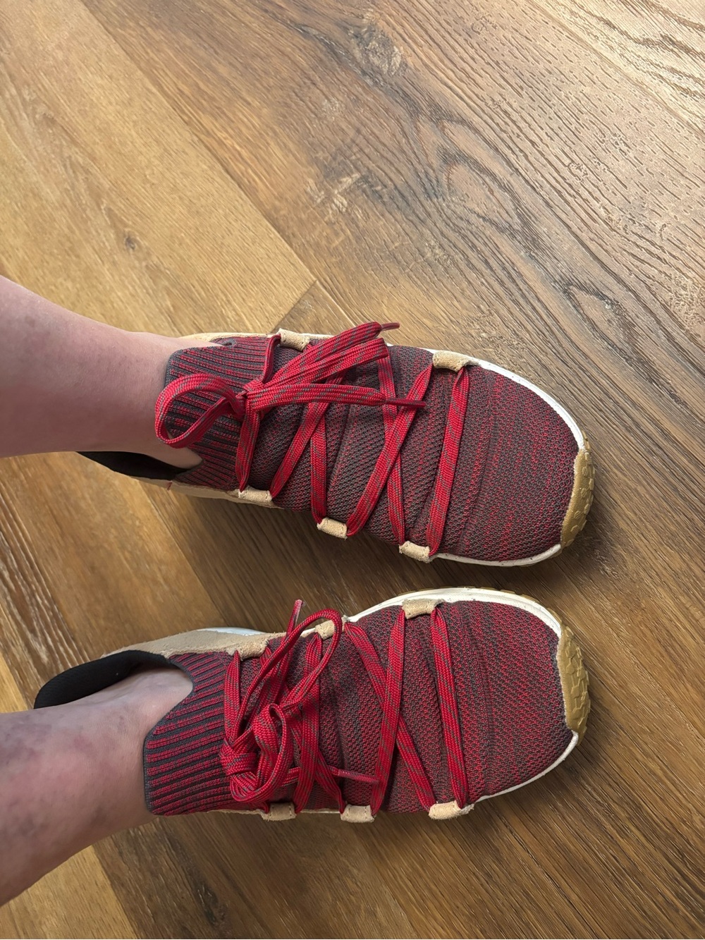HOLO ECO Women's Stylish Red Athletic Sneakers - Picture 7 of 8